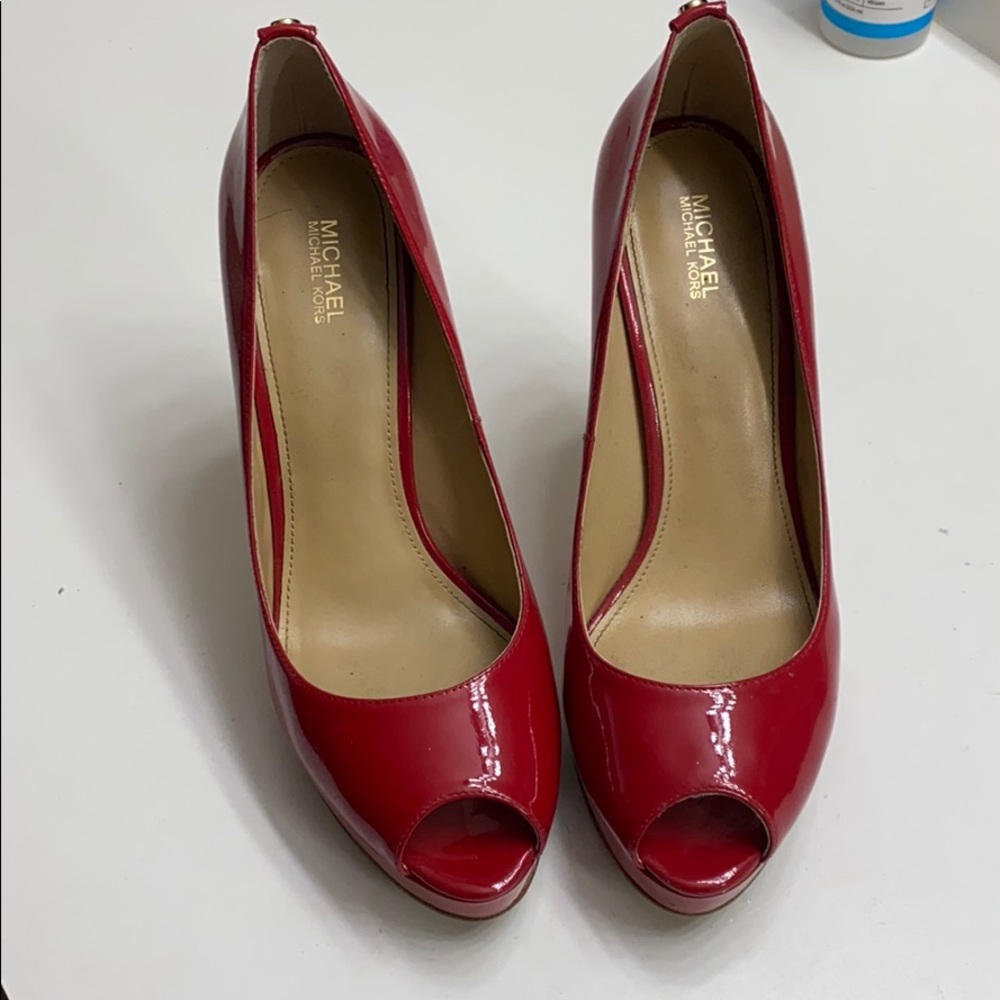 Michael kors red heels